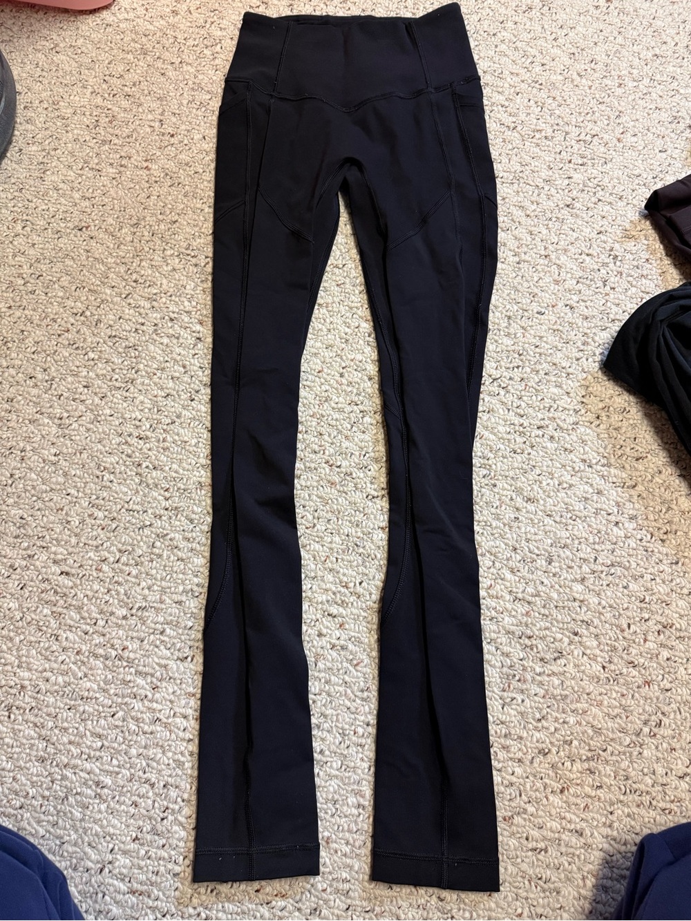 Lululemon Size 2 Lot - Picture 7 of 9